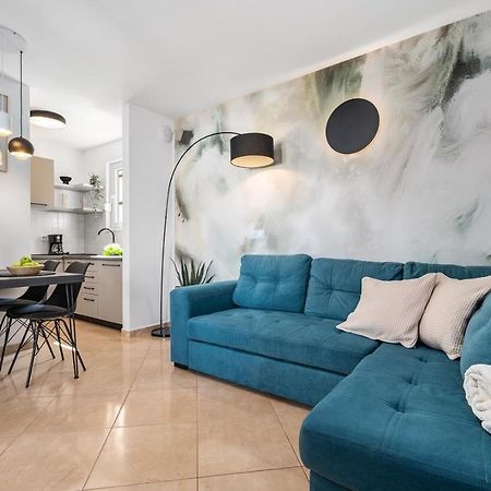 Villa Lux Promajna Eksteriør billede