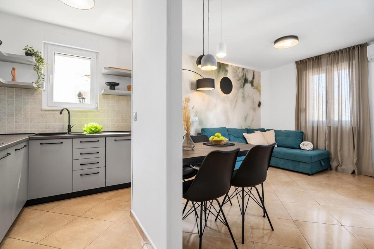 Villa Lux Promajna Eksteriør billede