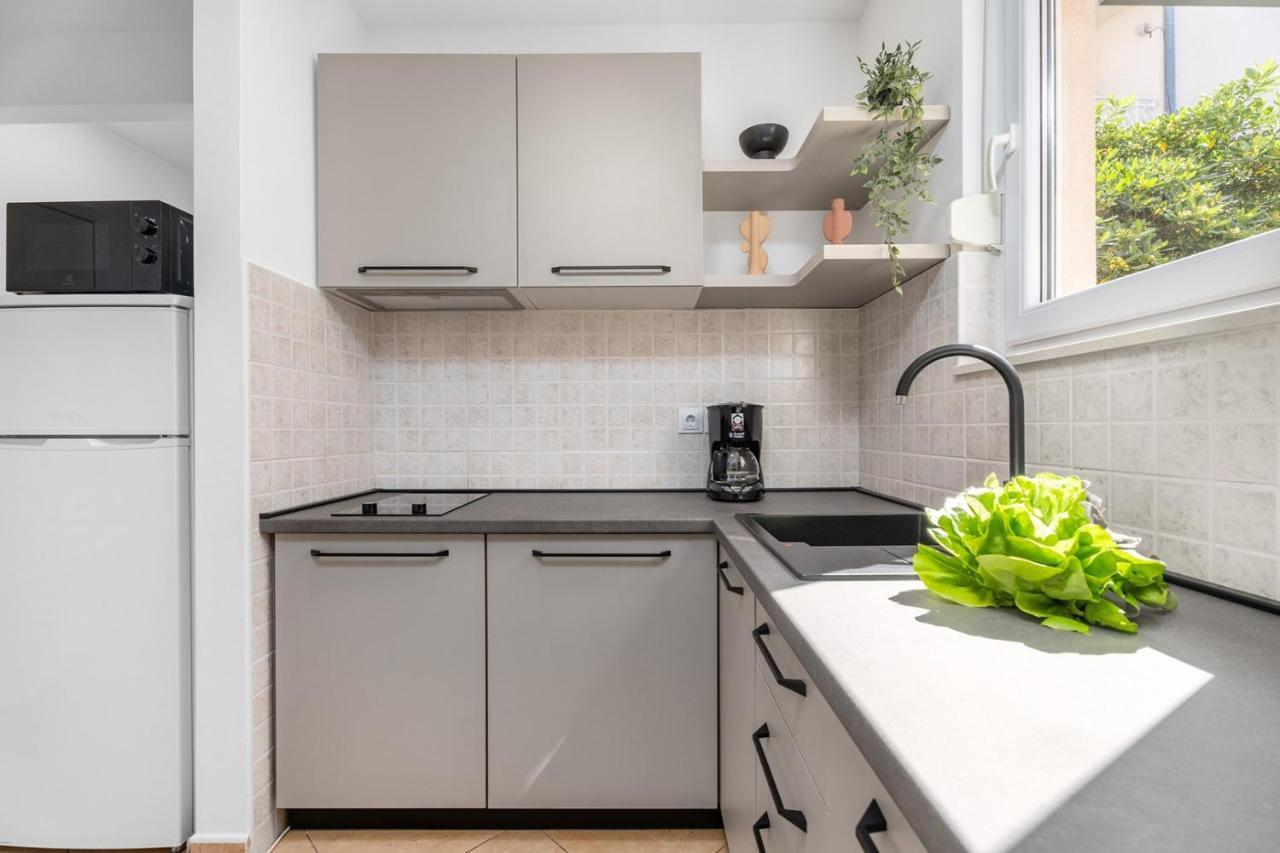 Villa Lux Promajna Eksteriør billede