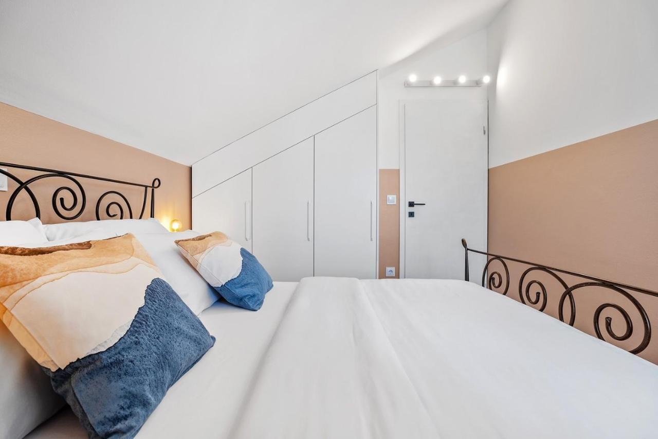 Villa Lux Promajna Eksteriør billede
