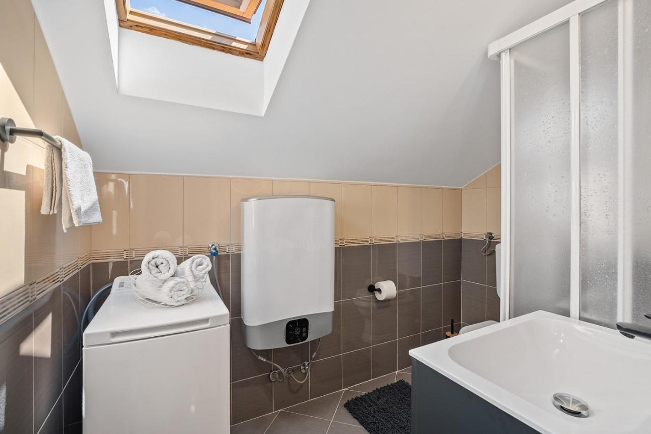 Villa Lux Promajna Eksteriør billede